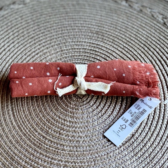 Madewell 🆕| ❄️🍁Organic Cotton Fringed Dot Bandana. - Picture 6 of 6